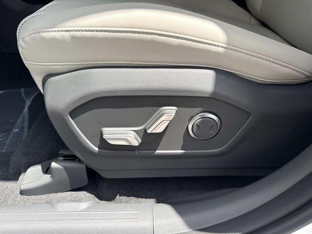 New 2027 White Hyundai SEL image 11