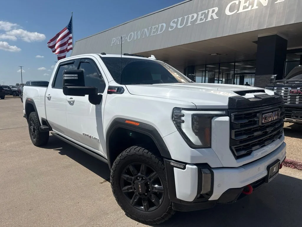 Used 2024 White GMC AT4 image 5