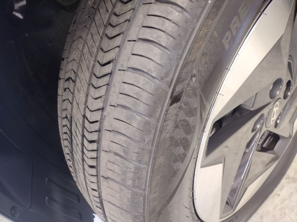Certified Used 2024 Gray Hyundai SEL image 7