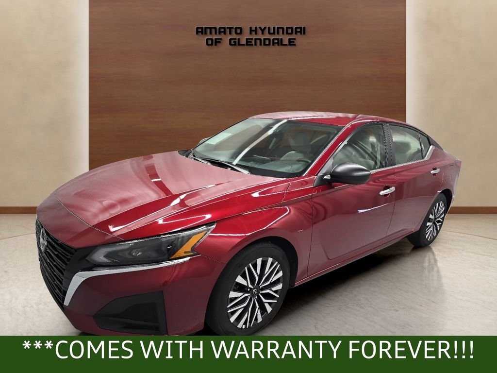 Used 2025 Red Nissan 2.5 SV image 2