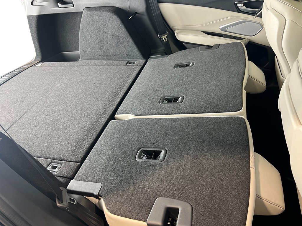 New 2026 Majestic Black Pearl Acura w/Technology Package image 35