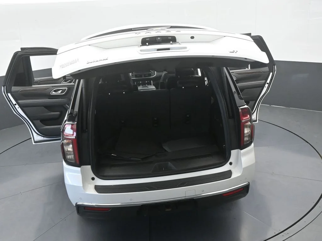 Used 2023 Iridescent Pearl Tricoat Chevrolet LT image 76
