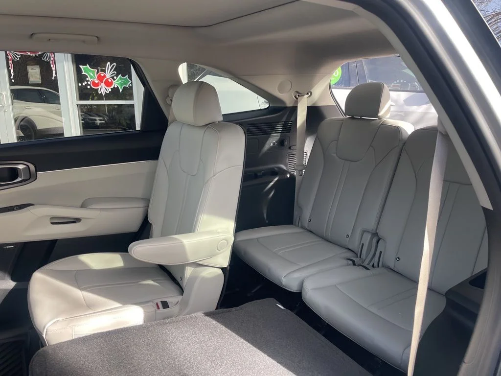 2026 Kia Sorento EX PHEV - Photo 13
