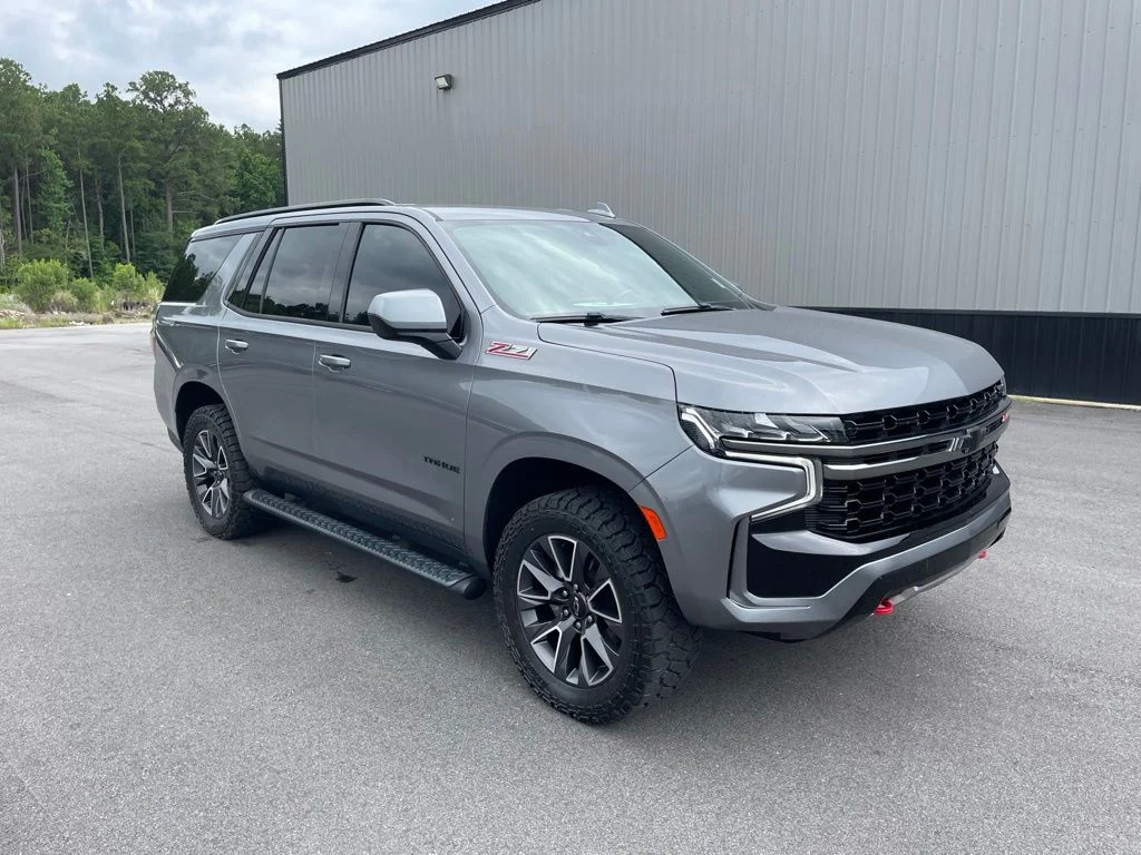 Used 2021 Gray Chevrolet Z71 image 1