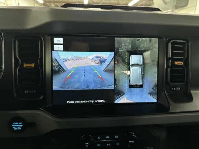 Used 2023 Blue Ford Badlands image 17