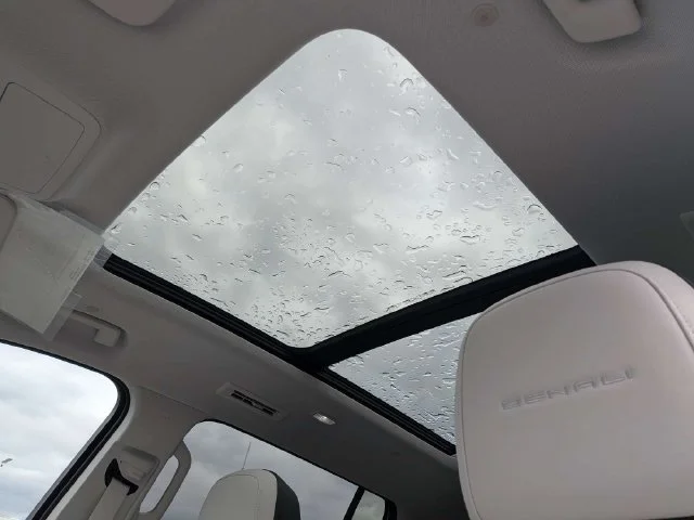 New 2027 Glacier White Tricoat GMC Denali image 23