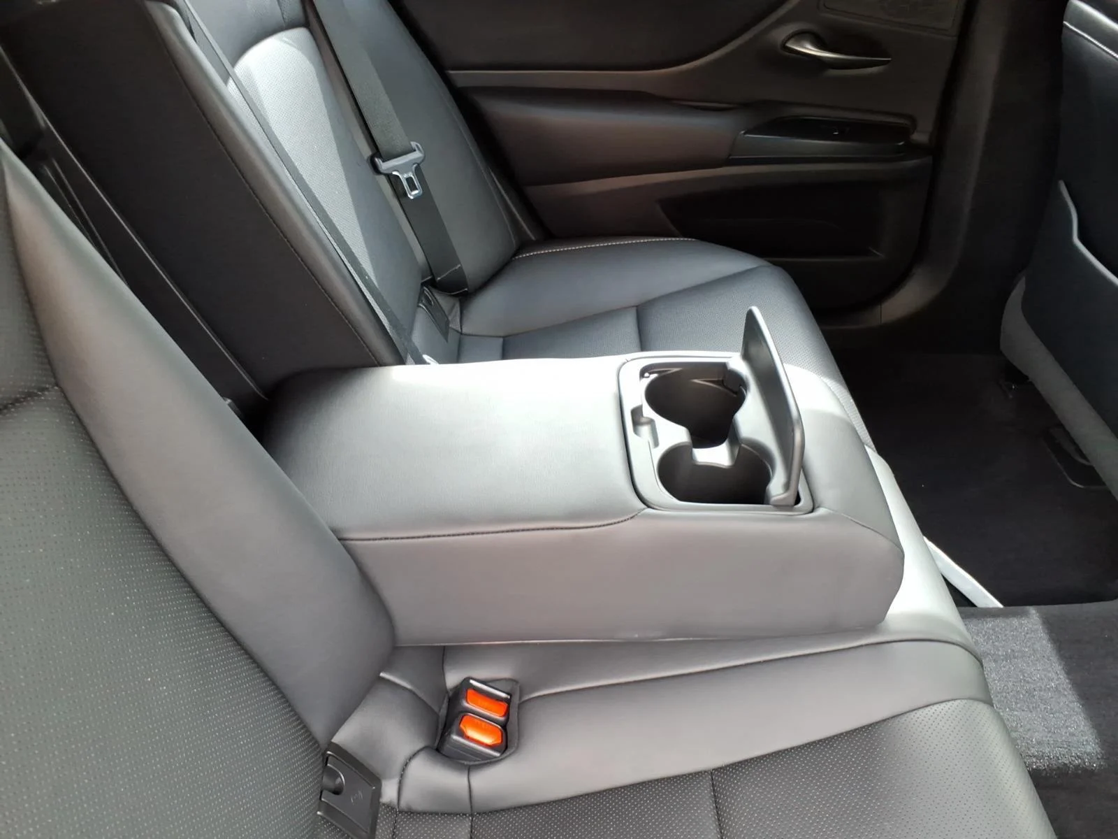 Used 2021 Obsidian Lexus ES 350 F SPORT image 30
