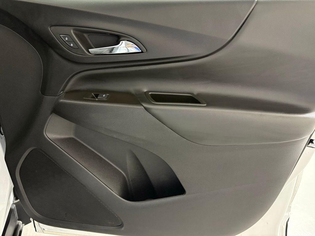 Used 2024 White Chevrolet LT image 41