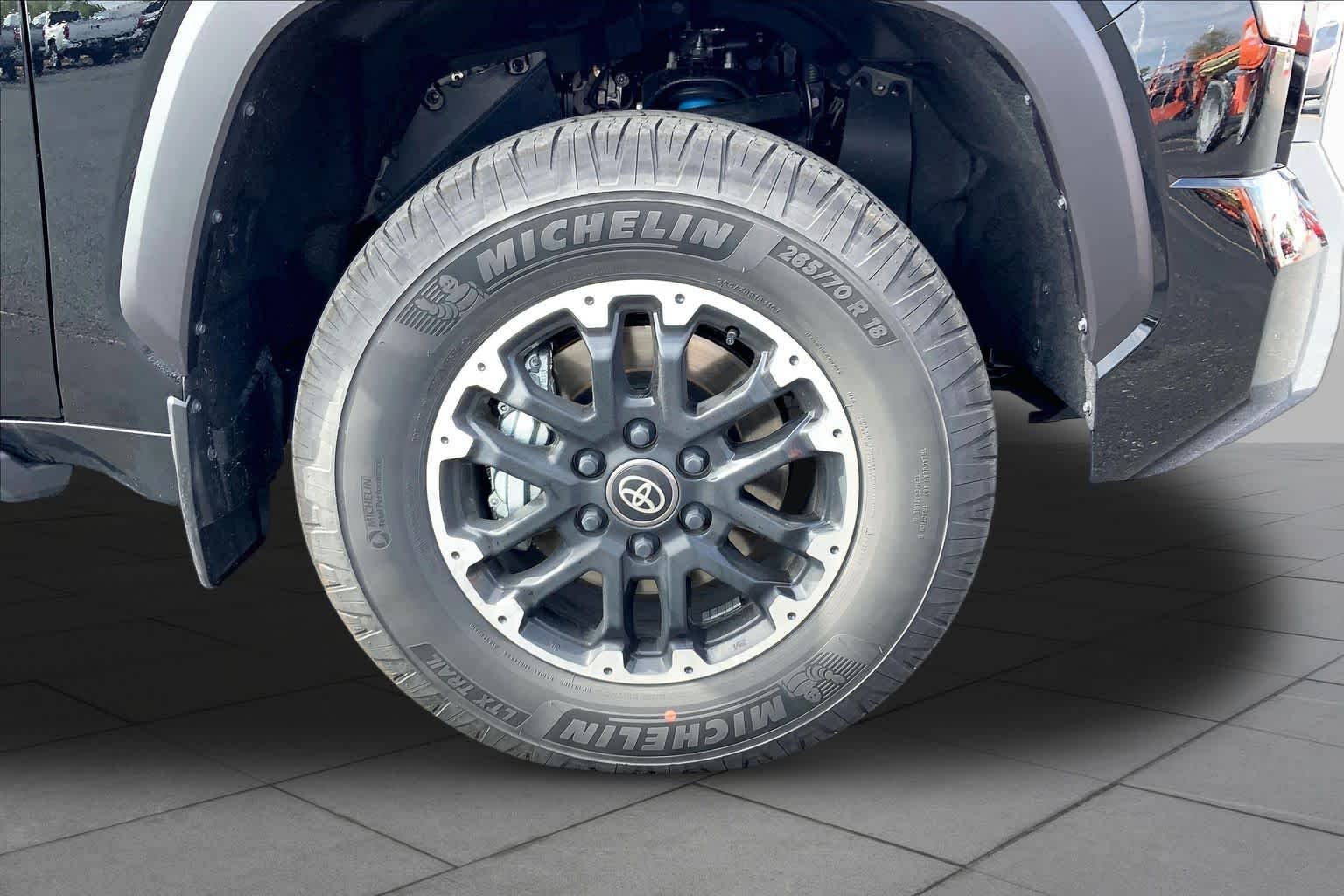 New 2026 Midnight Black Metallic Toyota SR5 image 11
