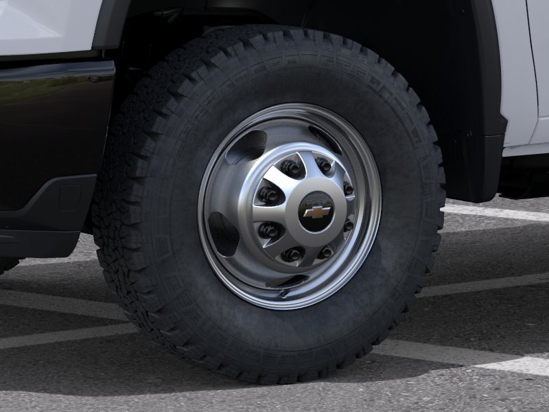 New 2026 Summit White Chevrolet Work Truck image 9