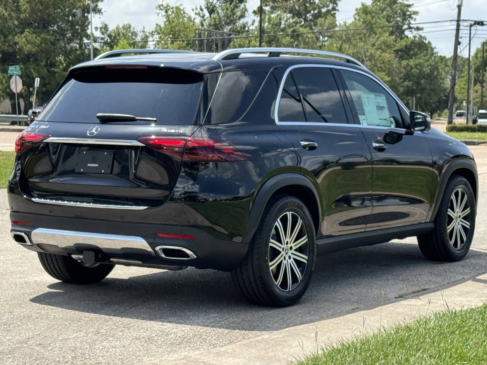 New 2026 Obsidian Black Metallic Mercedes-Benz GLE 350 image 27