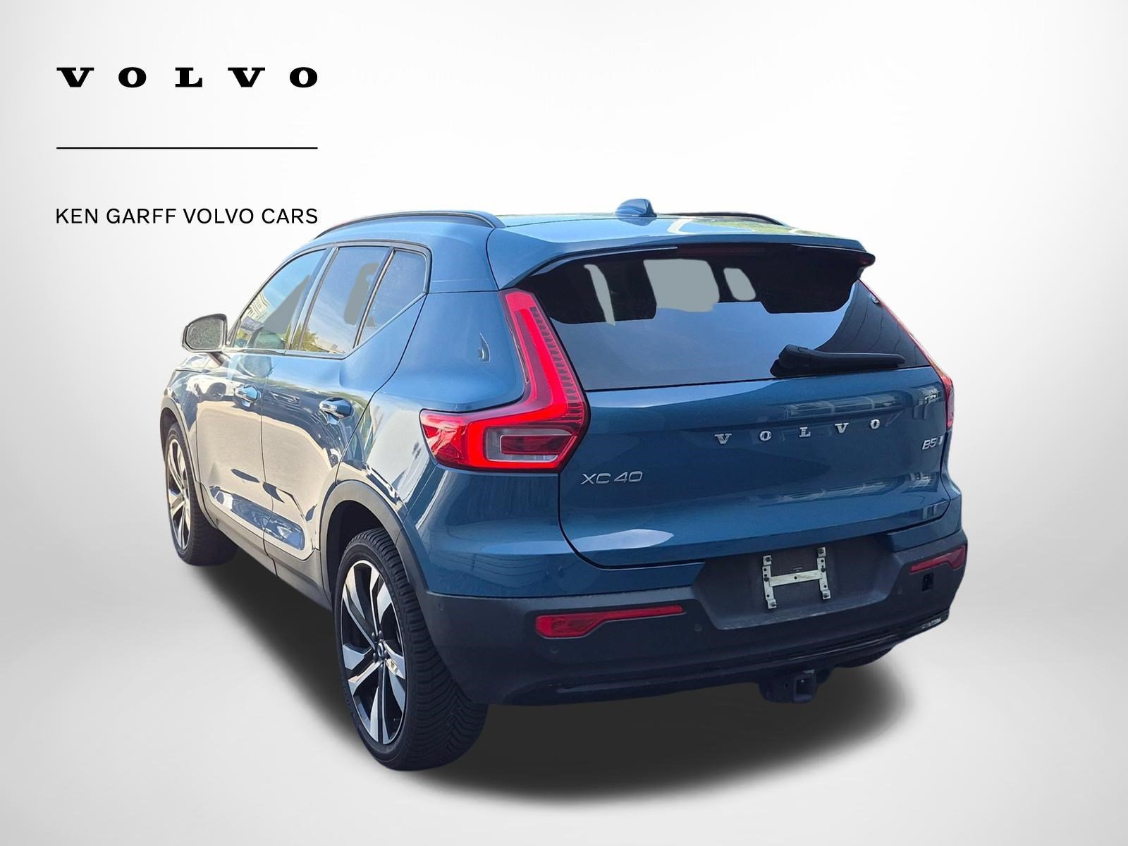 Certified Used 2023 Fjord Blue Volvo Plus Dark Theme image 6