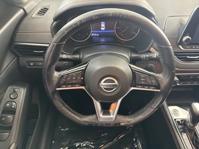 Used 2020 White Nissan 2.5 SR image 23