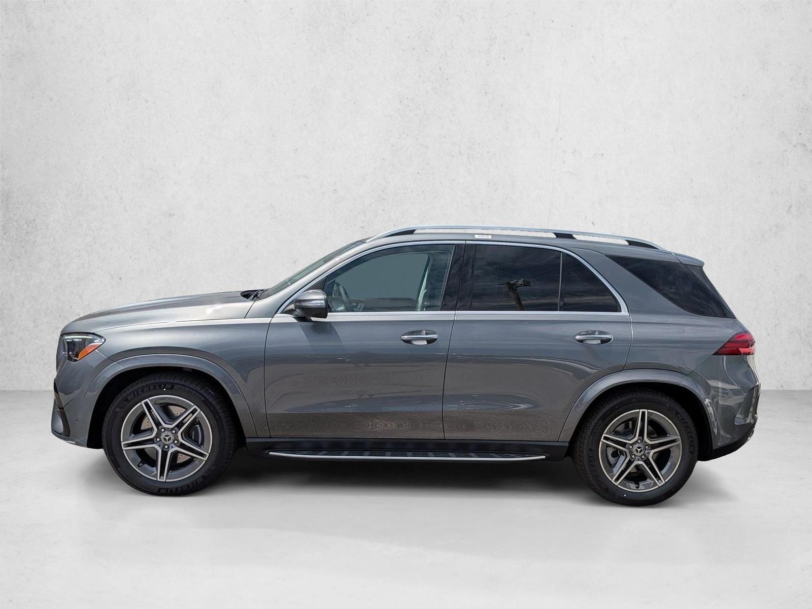 New 2026 Selenite Grey Metallic Mercedes-Benz GLE450 image 5