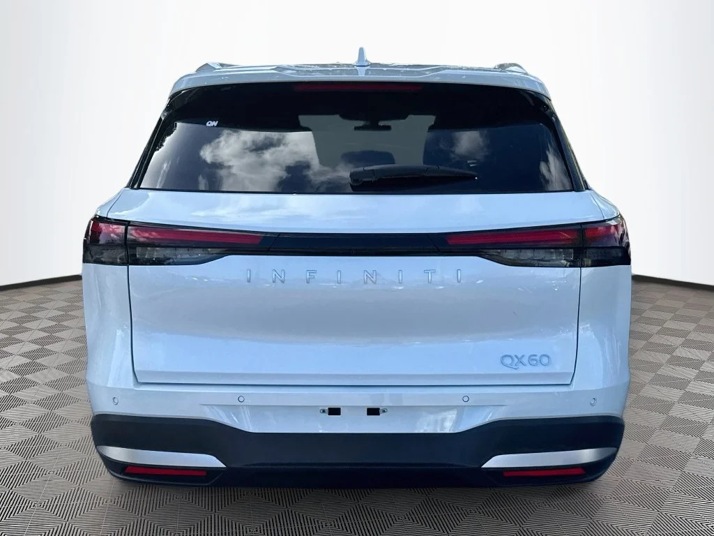 New 2027 White INFINITI LUXE image 6