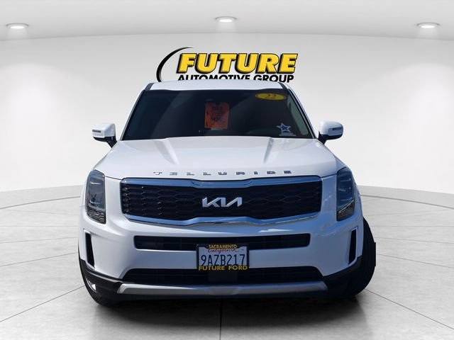 Used 2022 White Kia LX image 2