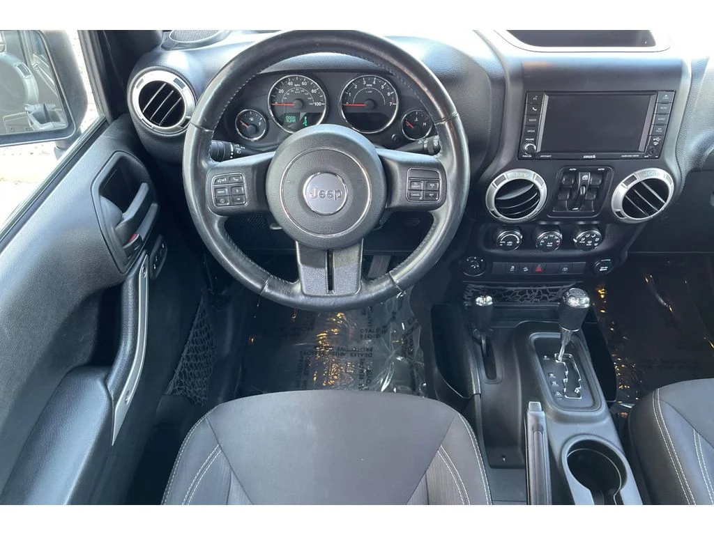 Used 2017 Black Clearcoat Jeep Sahara image 16