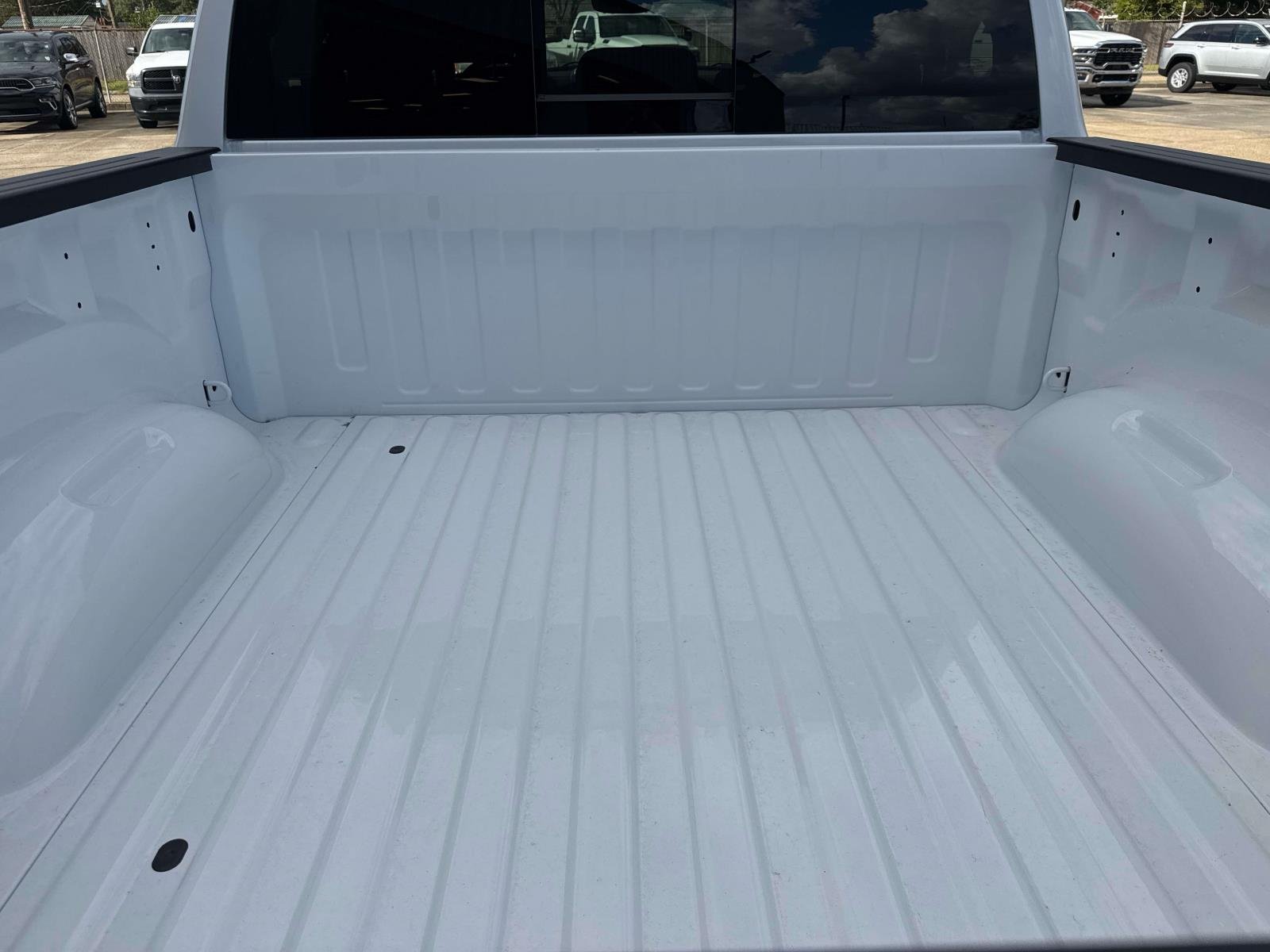 New 2026 Bright White Clear-Coat Exterior Paint RAM Big Horn image 6
