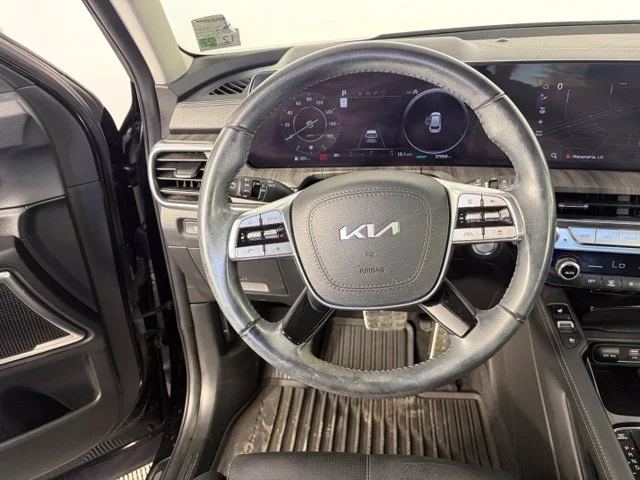 Used 2024 Black Kia SX image 39