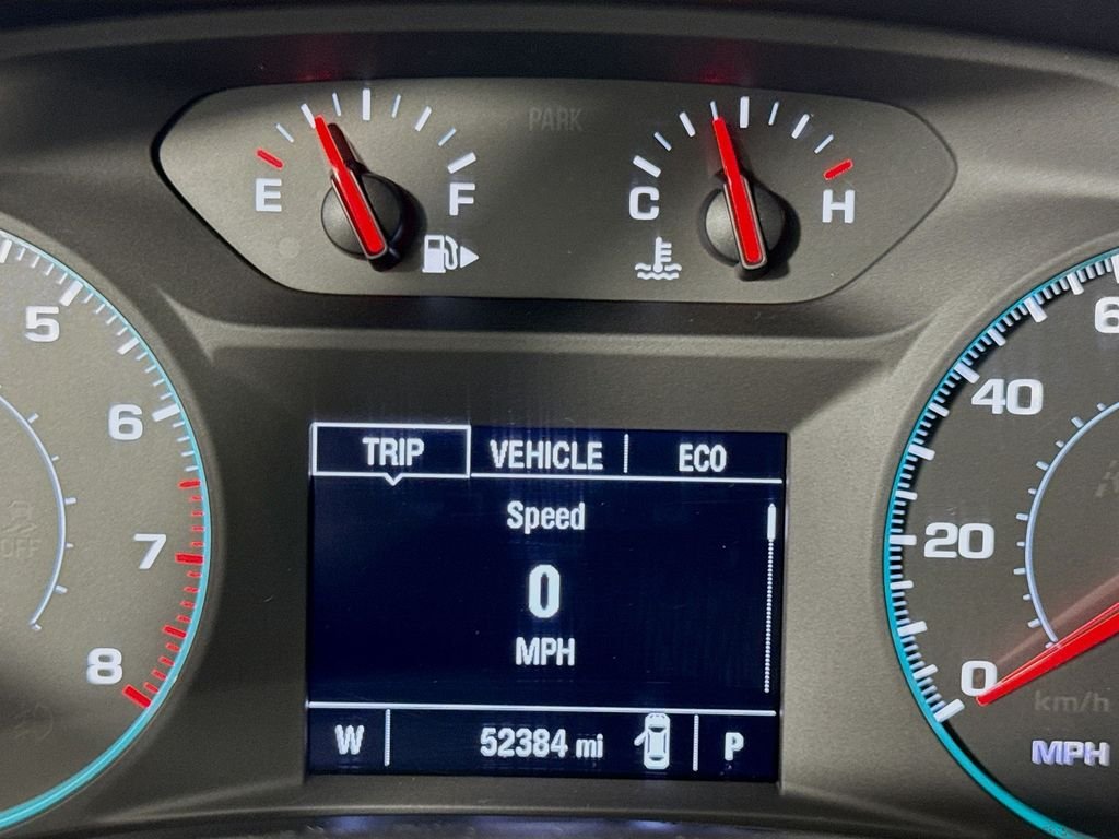 Used 2024 Summit White Chevrolet LT image 15