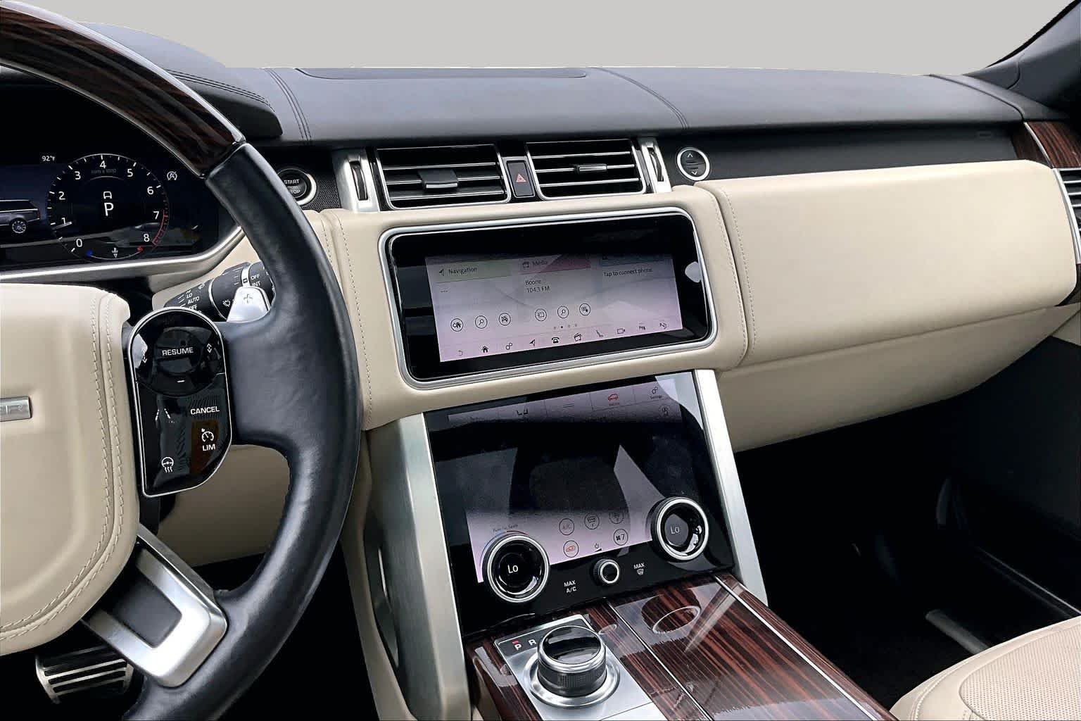 Used 2020 Santorini Black Metallic Land Rover Autobiography image 7