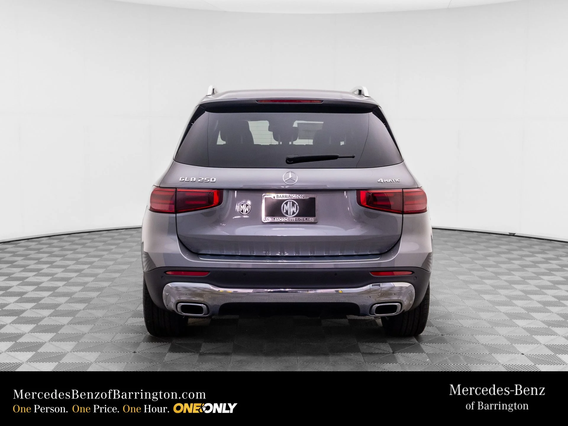 New 2026 Gray Mercedes-Benz GLB 250 image 4