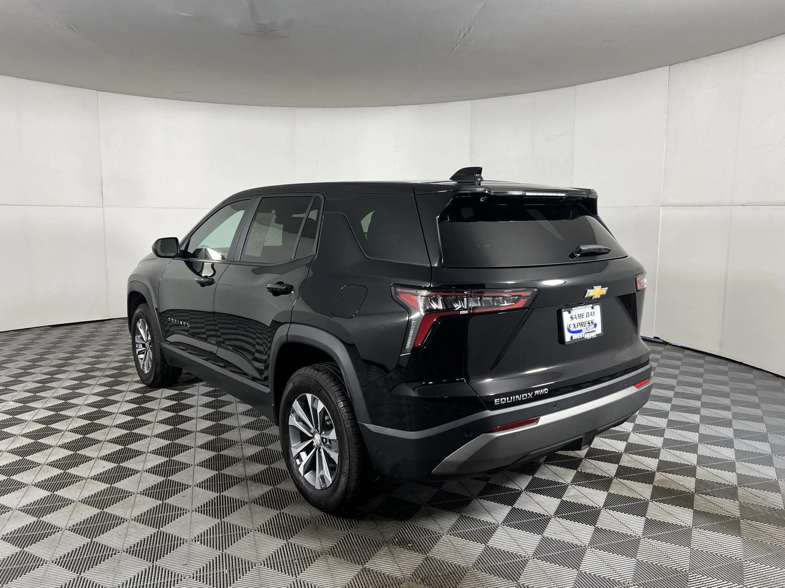 Used 2027 Mosaic Black Metallic Chevrolet AWD LT image 46