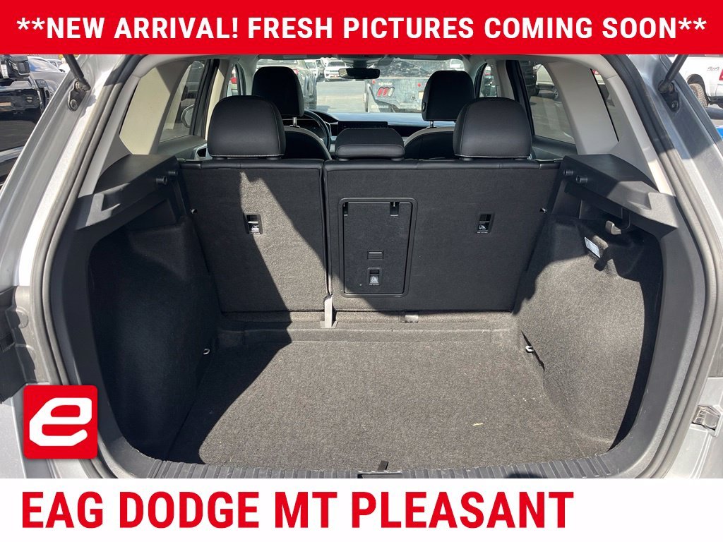Used 2025  Volkswagen 1.5T SE image 10