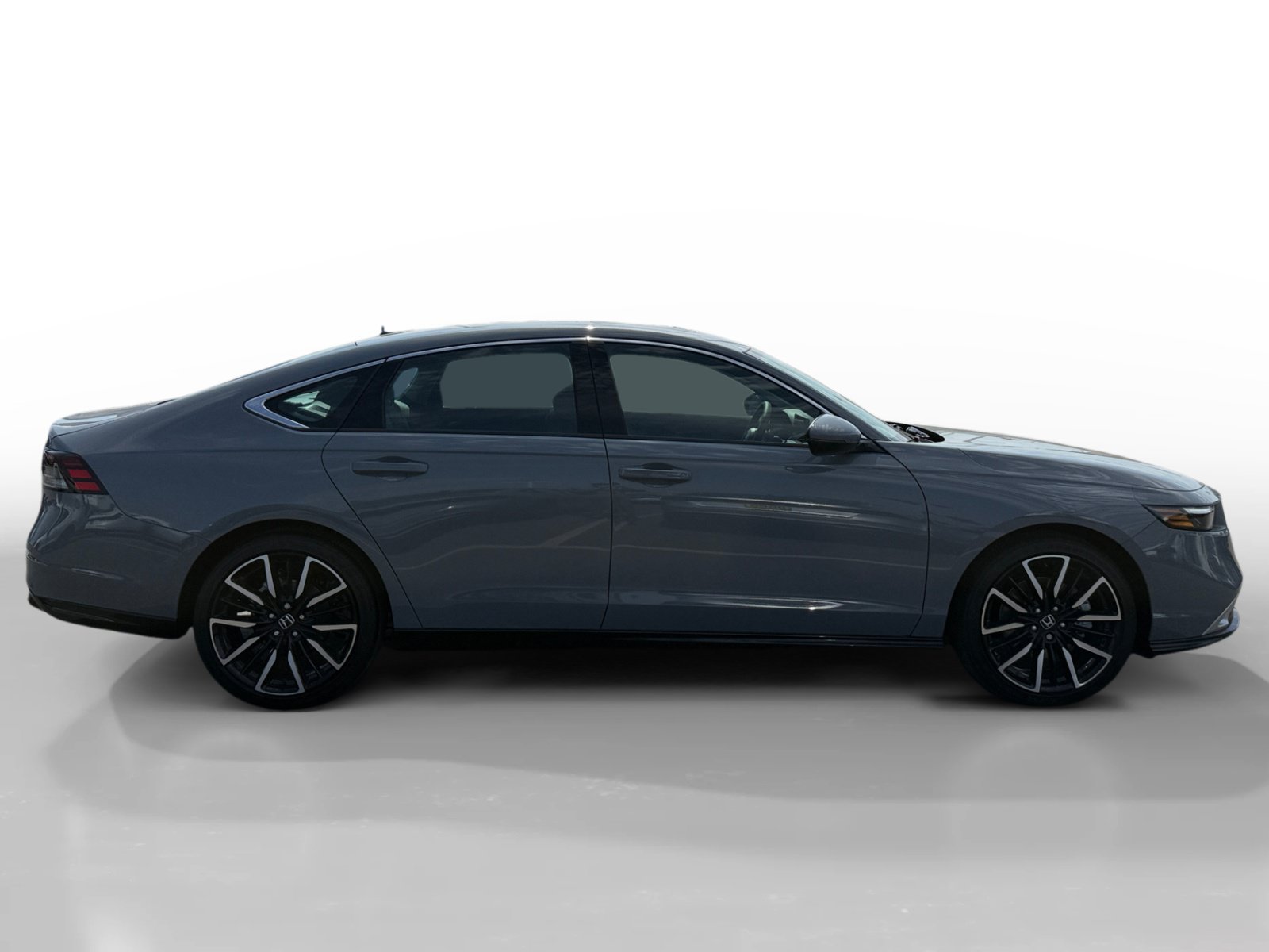New 2026 Urban Gray Pearl Honda Touring image 6