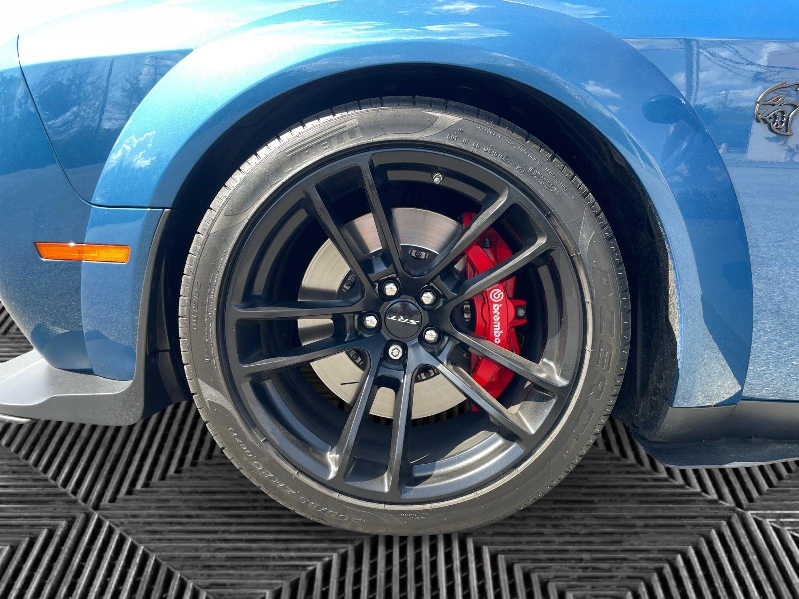Used 2020 Frostbite Dodge SRT Hellcat Redeye Widebody image 14