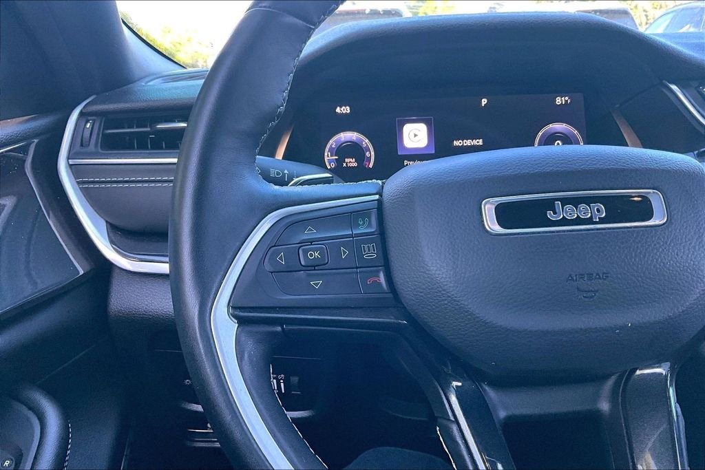 Used 2022 Black Jeep Altitude image 10
