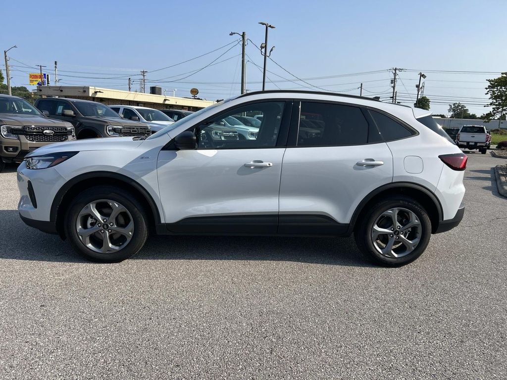 Used 2025 Silver Metallic Ford ST-Line image 7