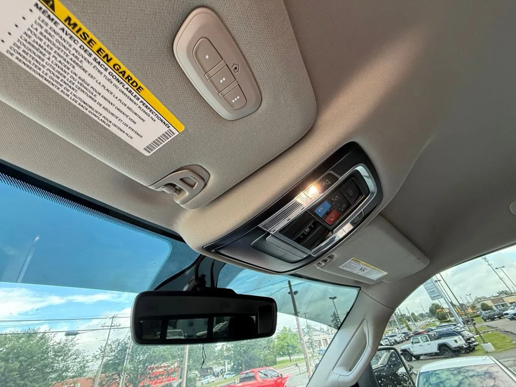 Used 2024 White Ram Laramie image 25