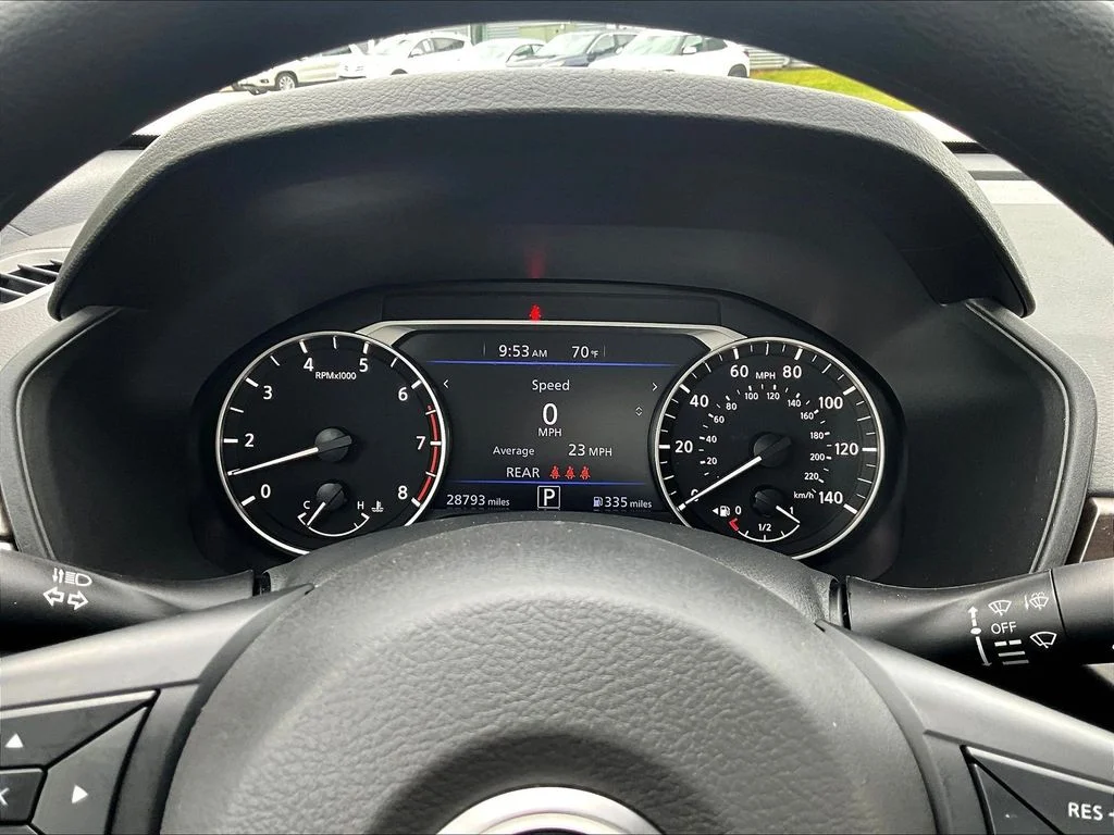 Used 2025 Gray Nissan 2.5 SV image 16