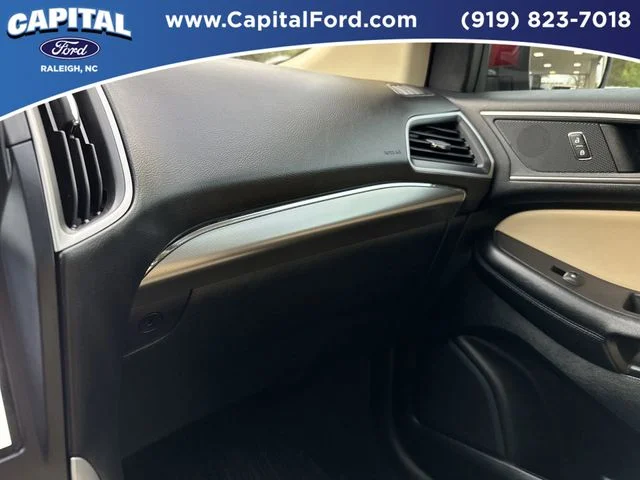Used 2022 Red Ford SEL image 30