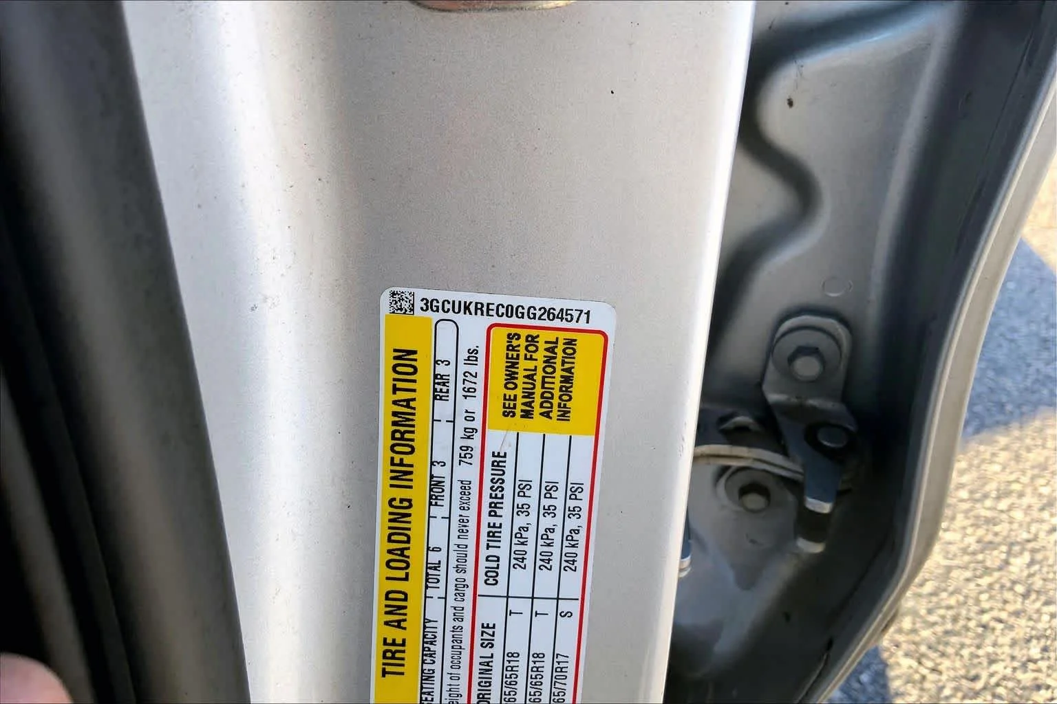 Used 2016 Silver Ice Metallic Chevrolet LT image 29