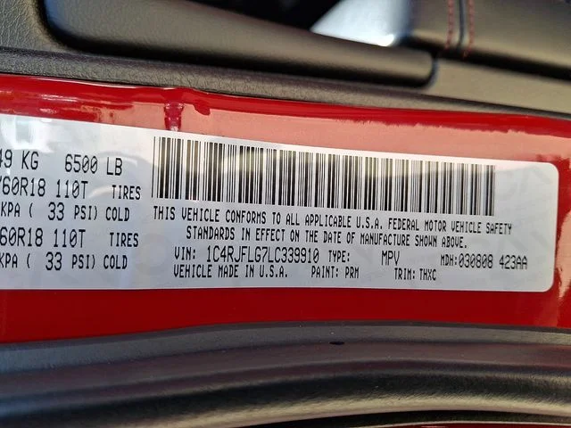 Used 2020 Red Jeep Trailhawk image 27