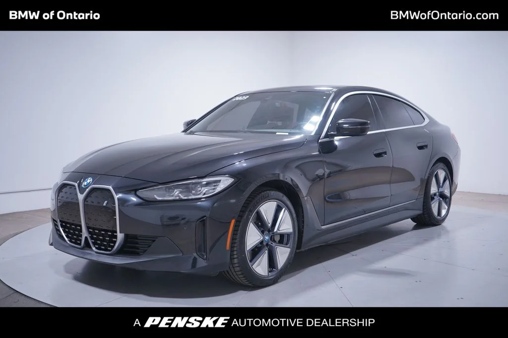 2023 BMW i4 eDrive35's photo