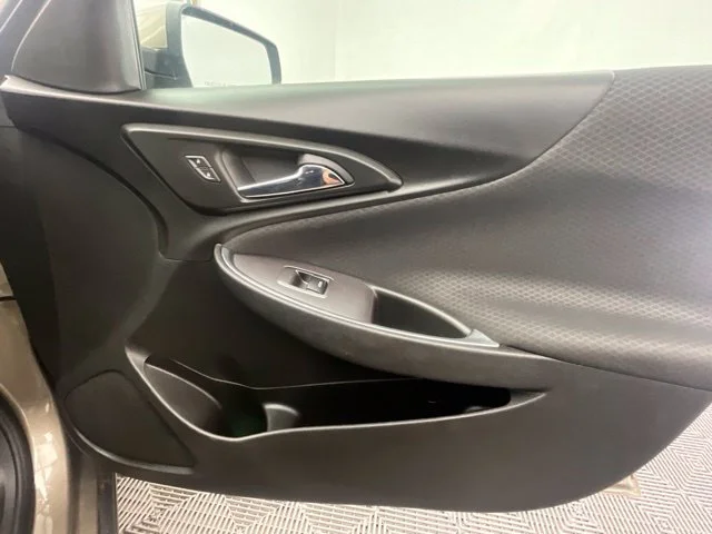 Used 2020 Gray Chevrolet LT image 16