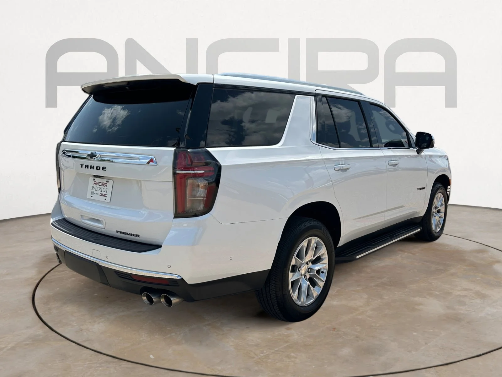 Used 2023 Iridescent Pearl Tricoat Chevrolet Premier image 10