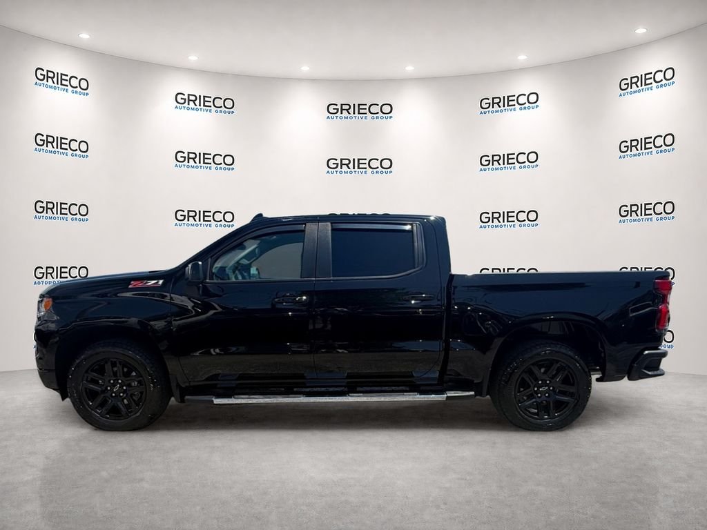 Used 2025 Black Chevrolet RST image 4