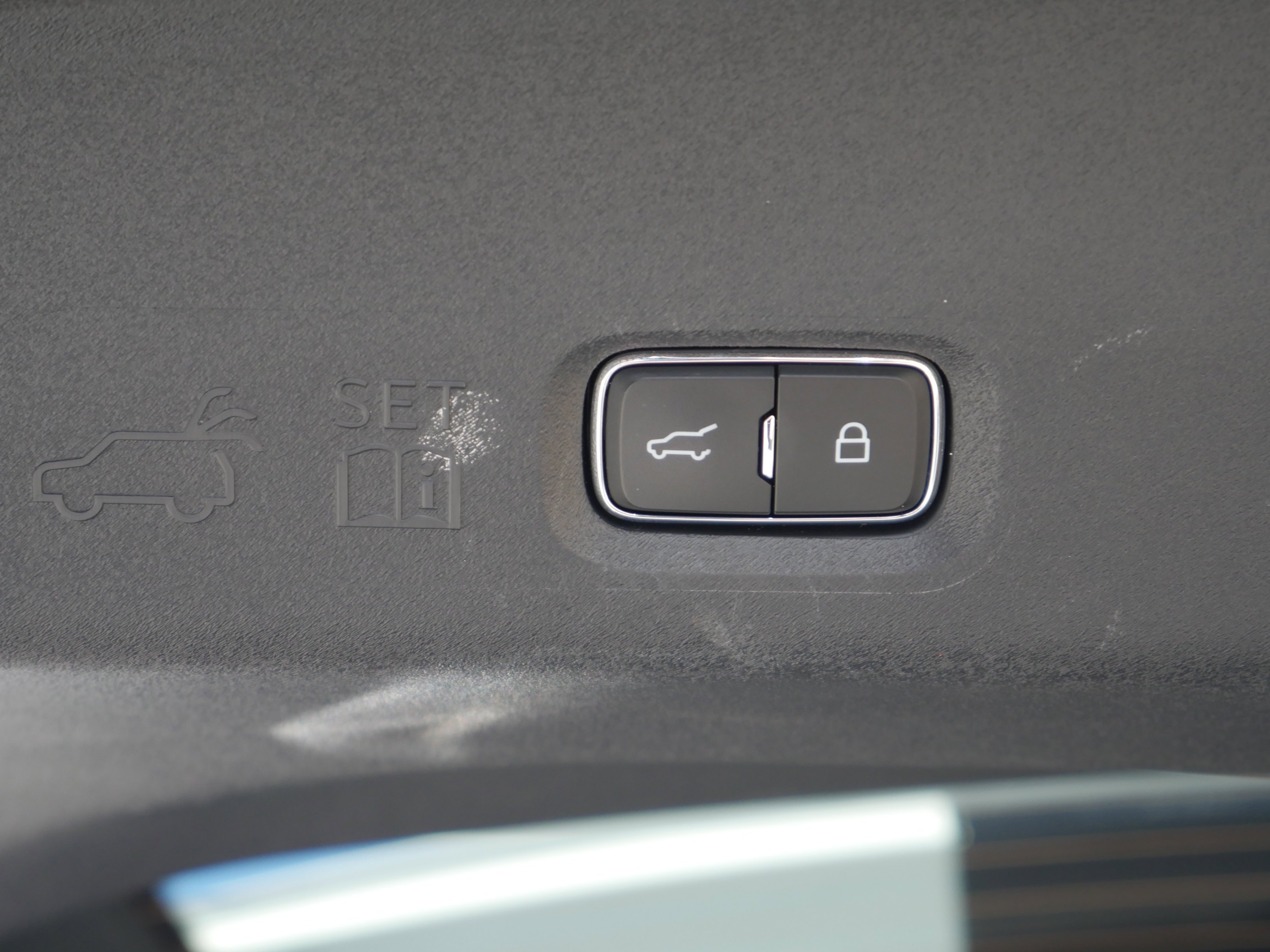 Certified Used 2025 Star White Ford Active image 25