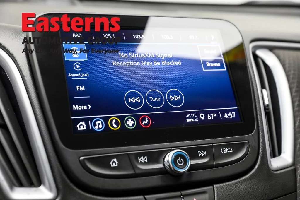 Used 2023 Gray Chevrolet LT image 19