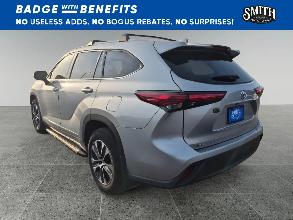 Certified Used 2022 Celestial Silver Metallic Toyota XLE image 6