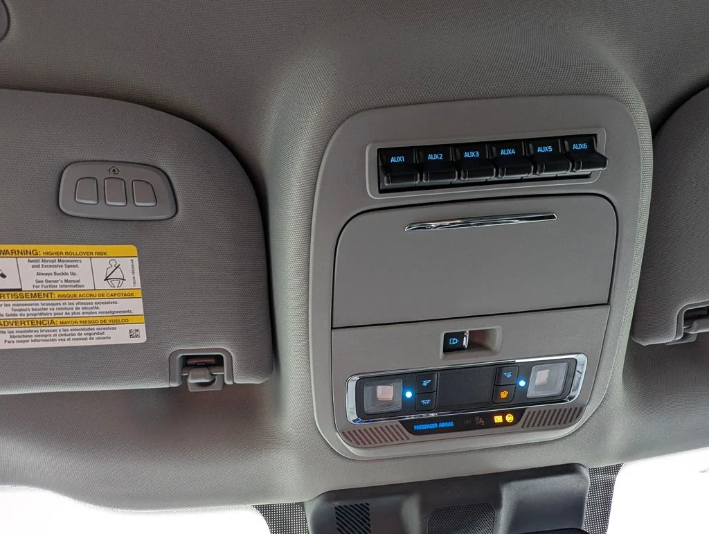 New 2026 Oxford White Ford F-350® Lariat® image 10