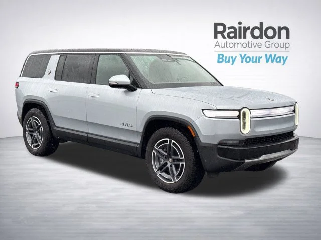 2025 Rivian R1S Adventure