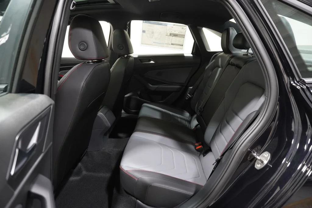 New 2027  Volkswagen 2.0T Autobahn image 11