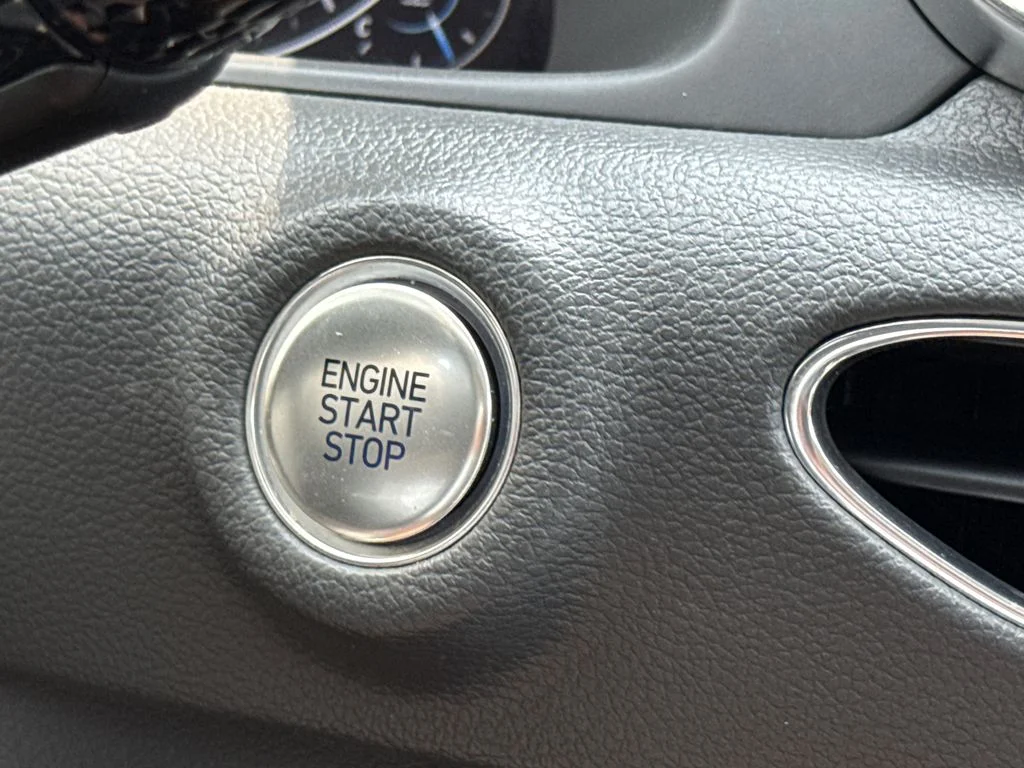 Used 2021 Gray Hyundai SEL image 28