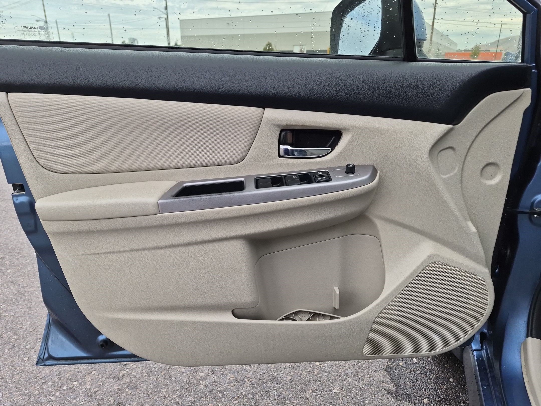 Used 2014 Quartz Blue Pearl Subaru 2.0i Hybrid image 12