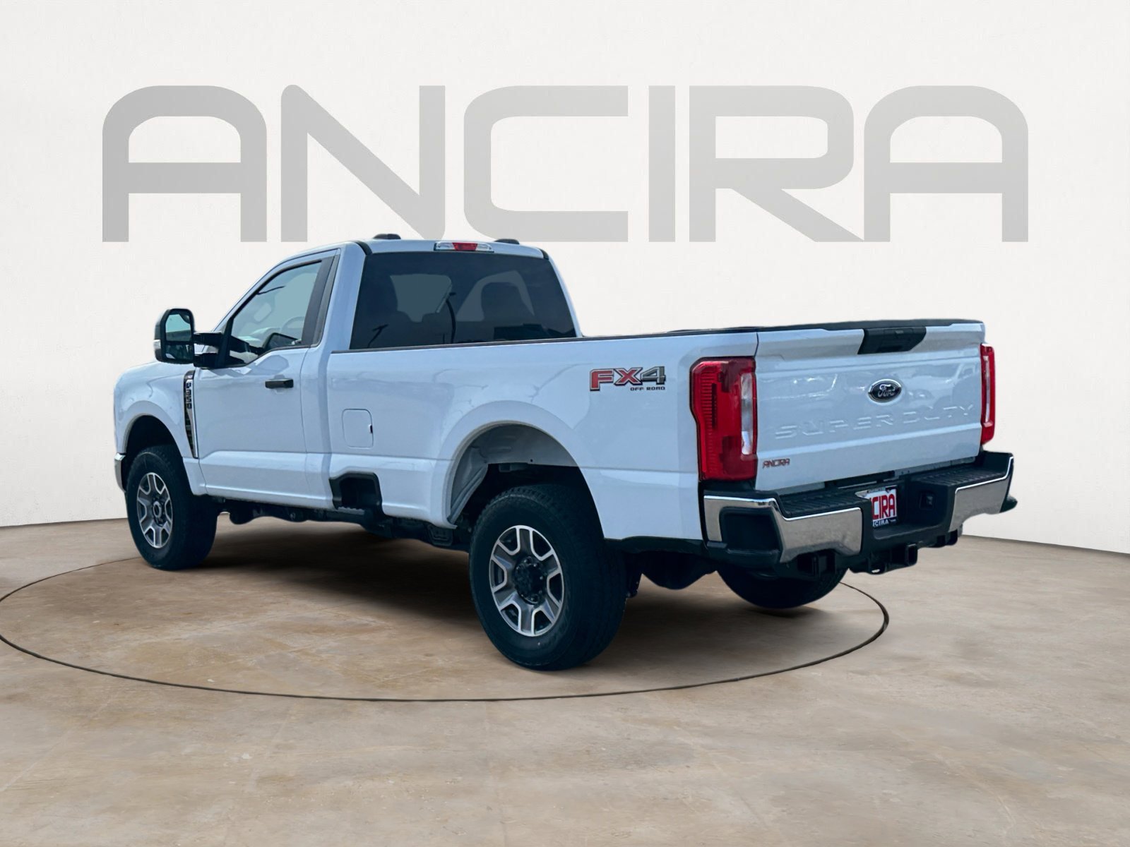 2025 Ford F-350 Super Duty XLT - Photo 6